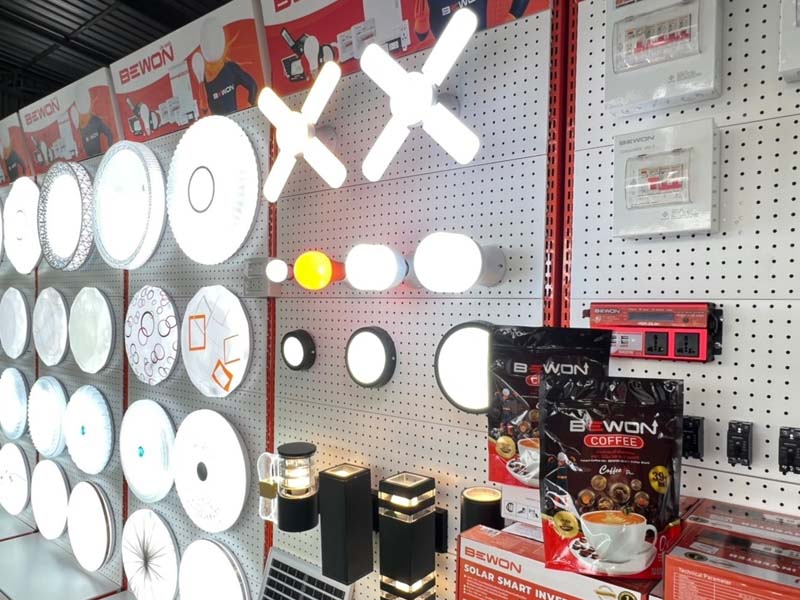 อุปกรณ์ไฟฟ้า หลอดไฟ สปอร์ตไลท์ โซล่าเซลล์ | Bewon Lighting